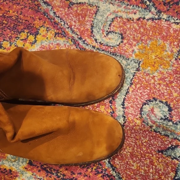 Brown Suede Boots with Flower Accents - Picture 4 of 8